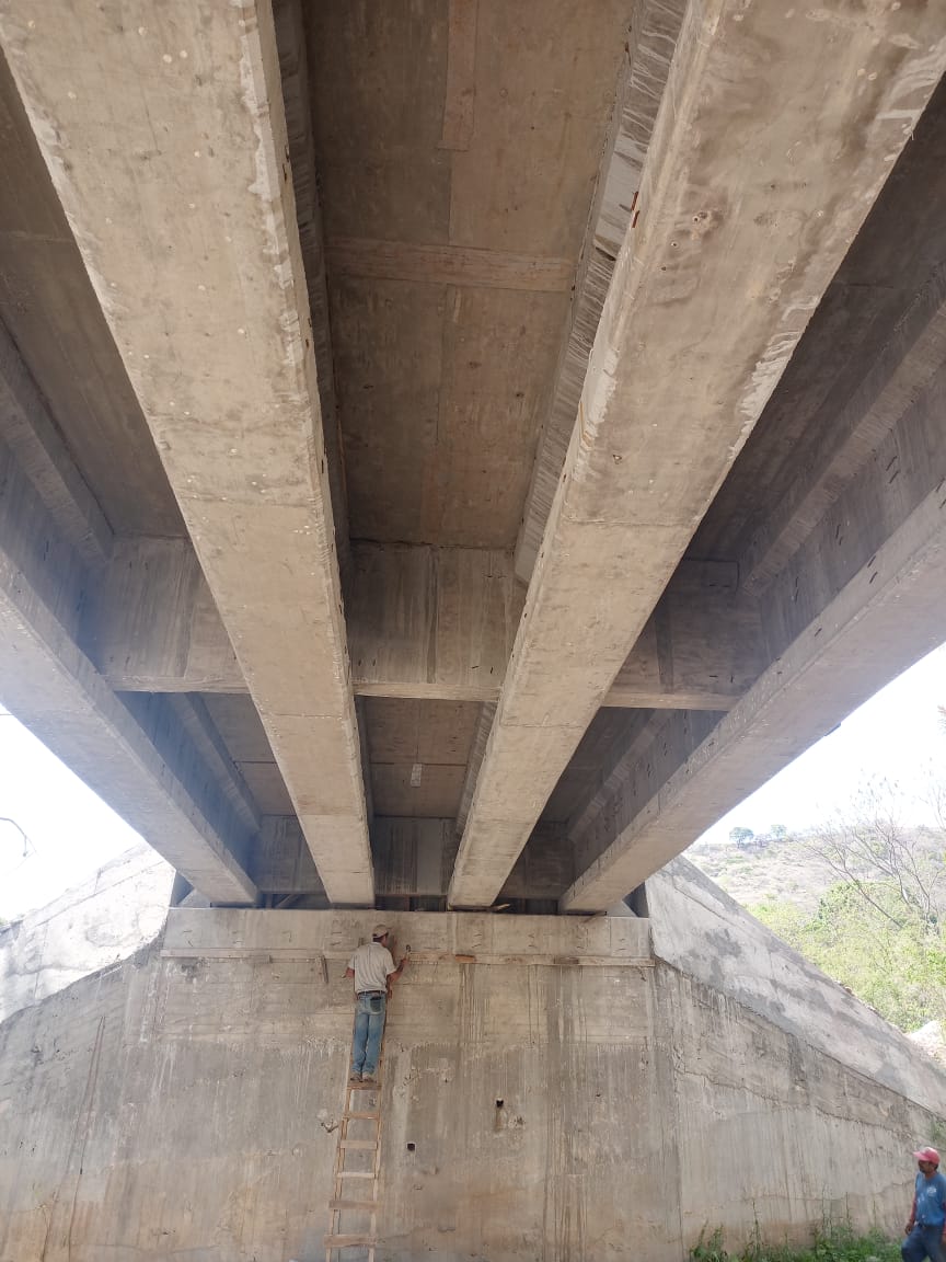 Construcción De Puente Vehicular En El Barrio Las Flores Etapa Final